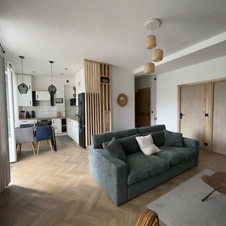 Carnot Place Bourgoin-Jallieu Екстериор снимка